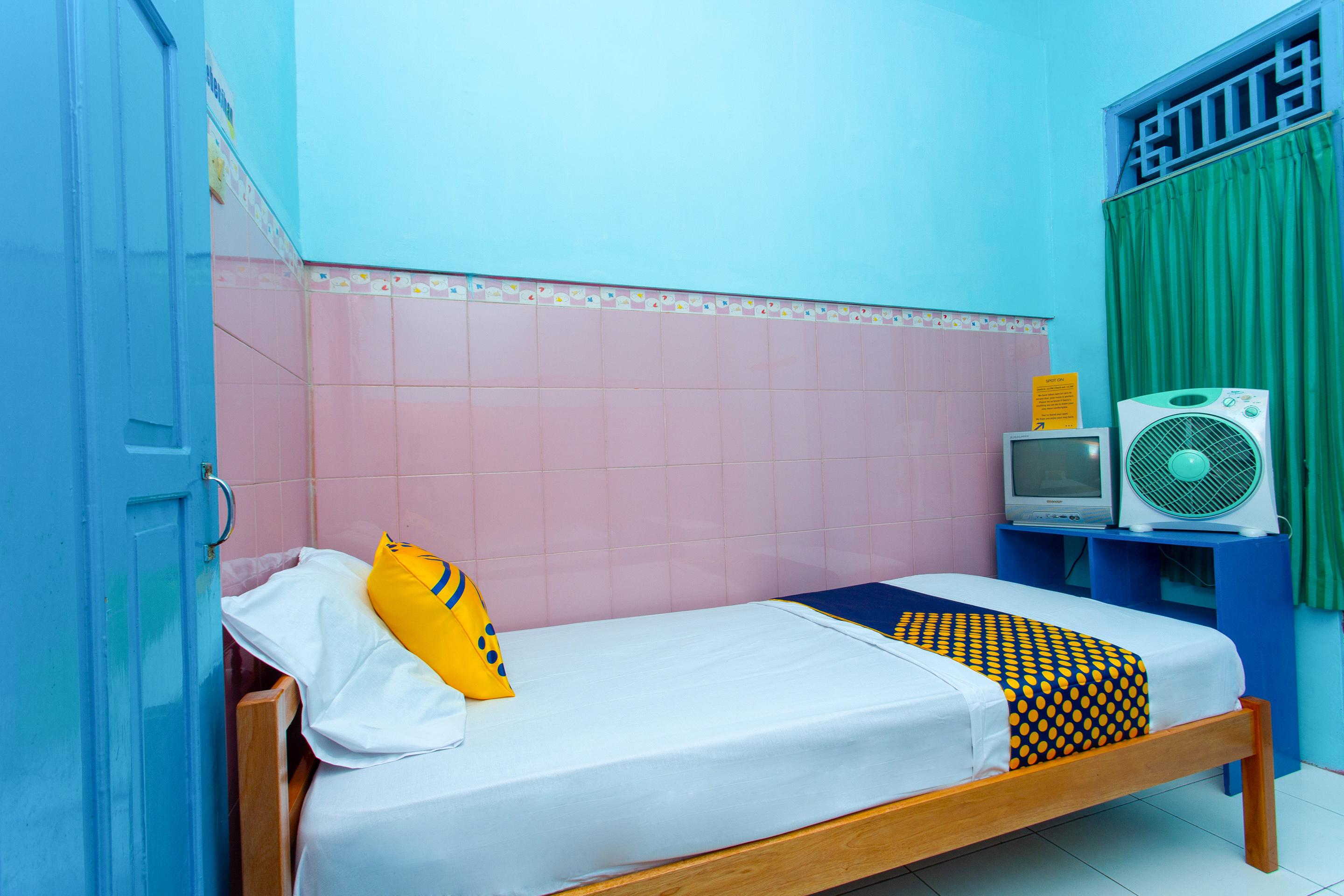 Spot On 2871 Hotel Budi Purwokerto Exterior foto