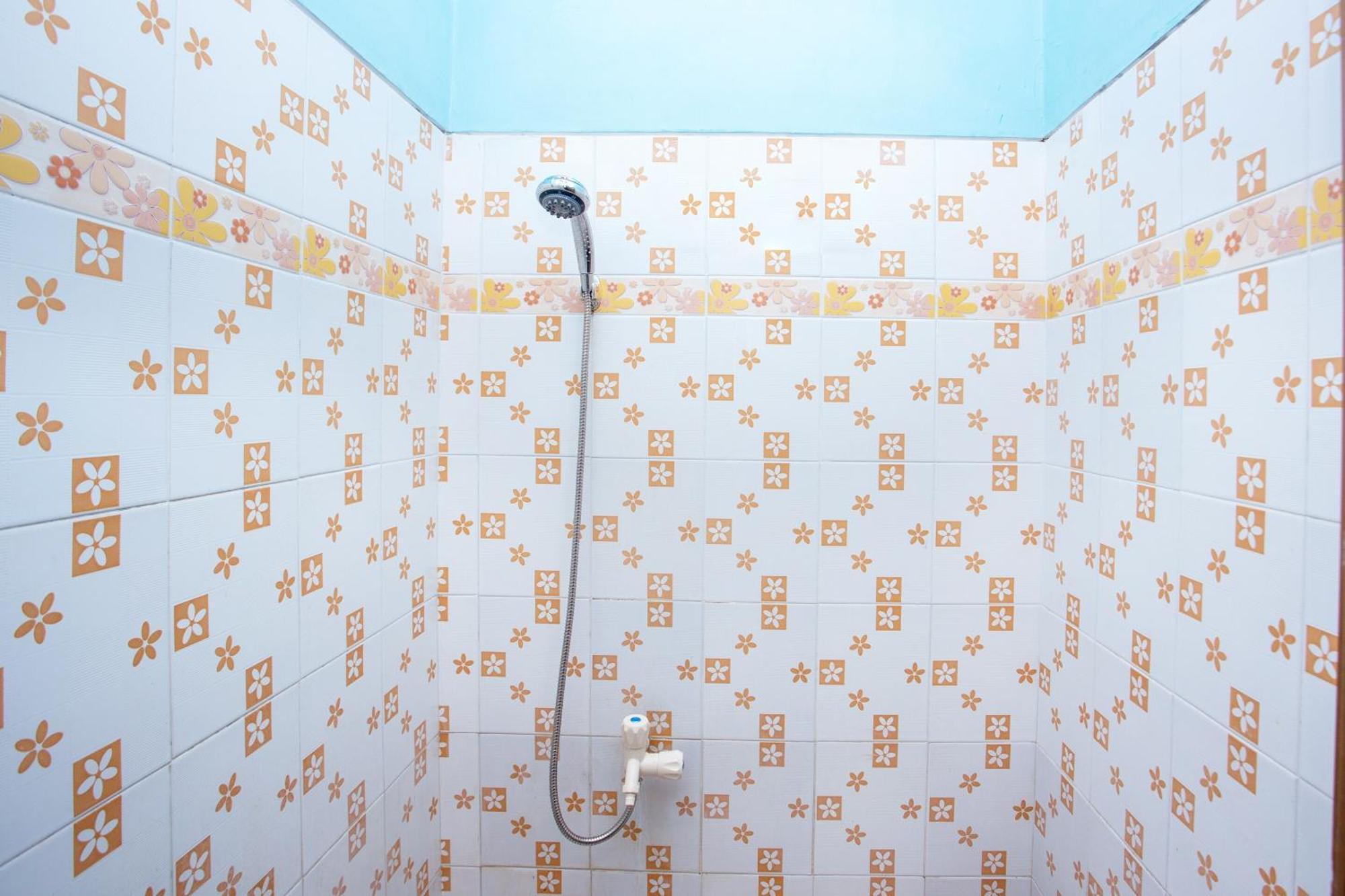 Spot On 2871 Hotel Budi Purwokerto Exterior foto